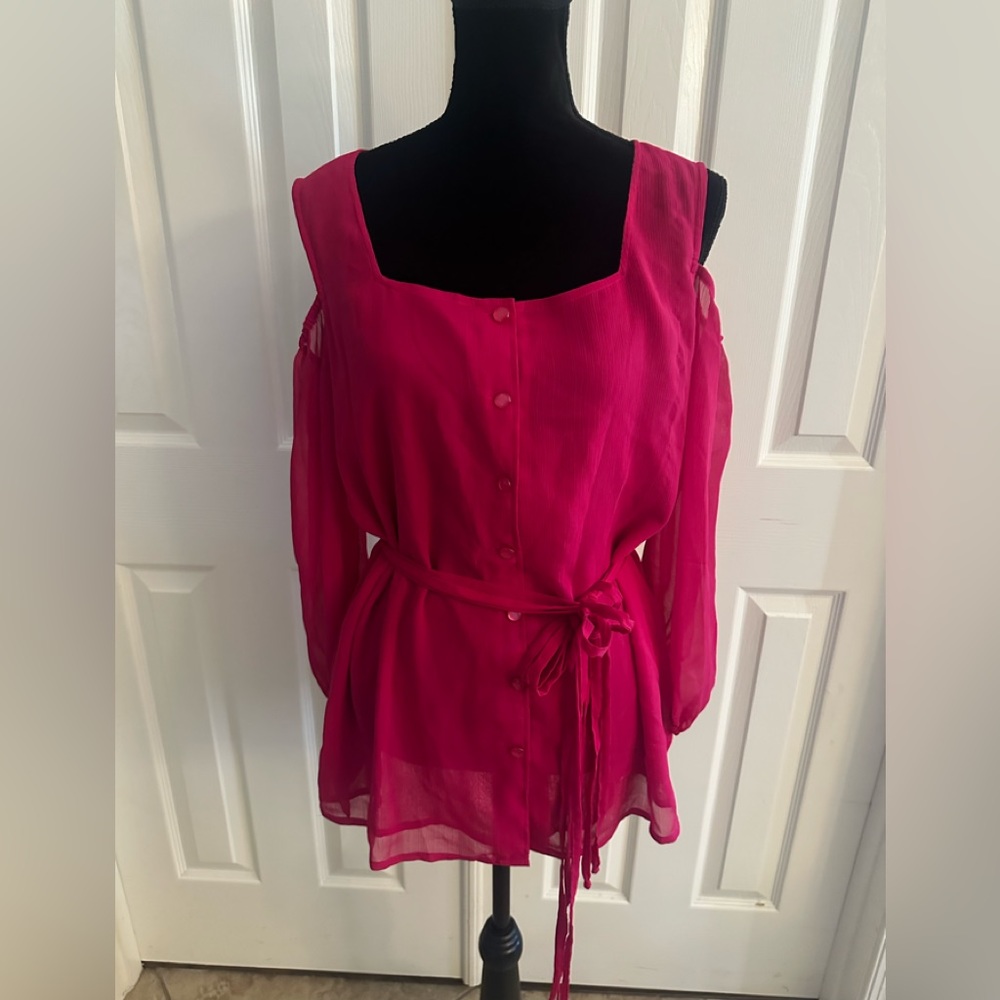 Large Linea by Louis Dell’Olio cranberry cold should crepe blouse